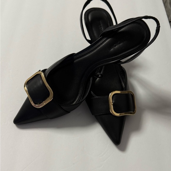 Studio F Shoes - Studio F Black Pointed Toe Slingback Heels with Gold Buckle Detail Elegant